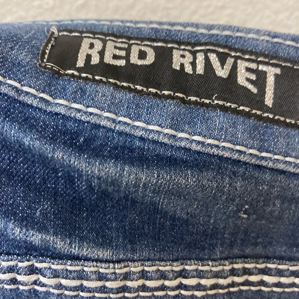 Red Rivet Rhineatone Bling And Distressed Jeans (… - image 8